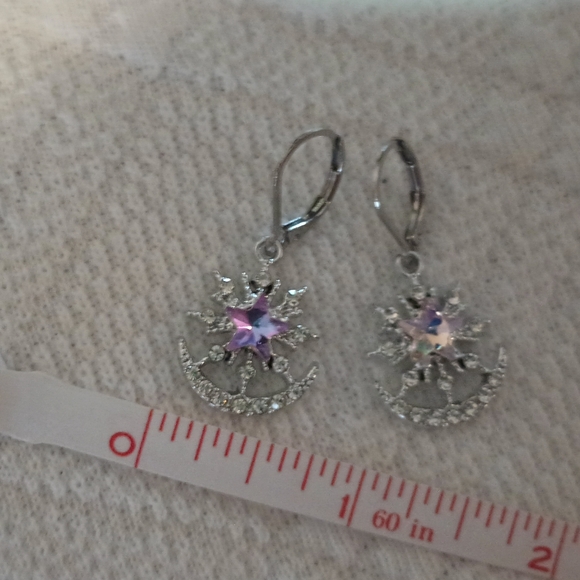 Lovely Rhinestone Charm Earrings So Pretty and Shimmering - Picture 14 of 15